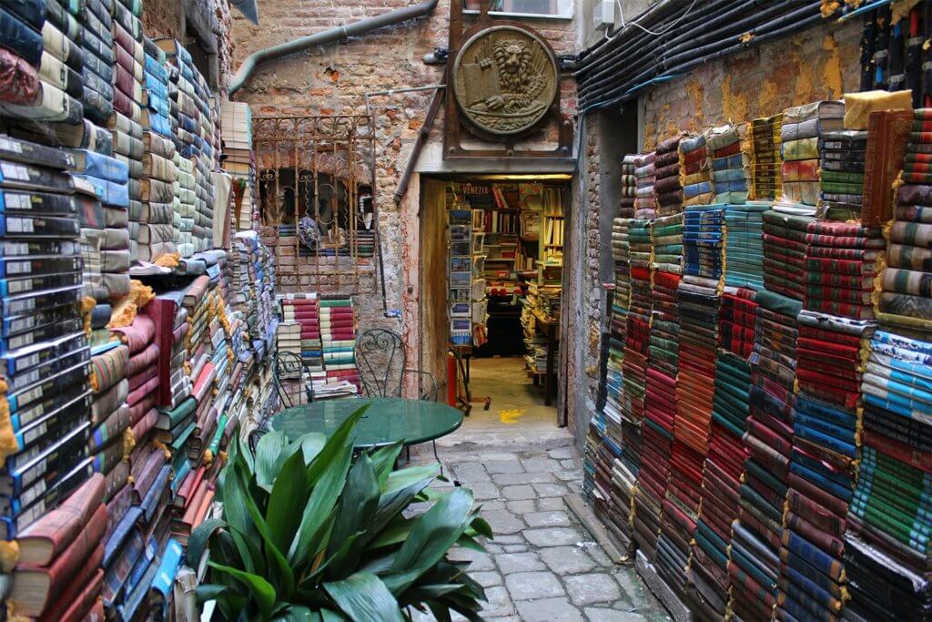  bookstores around the world
